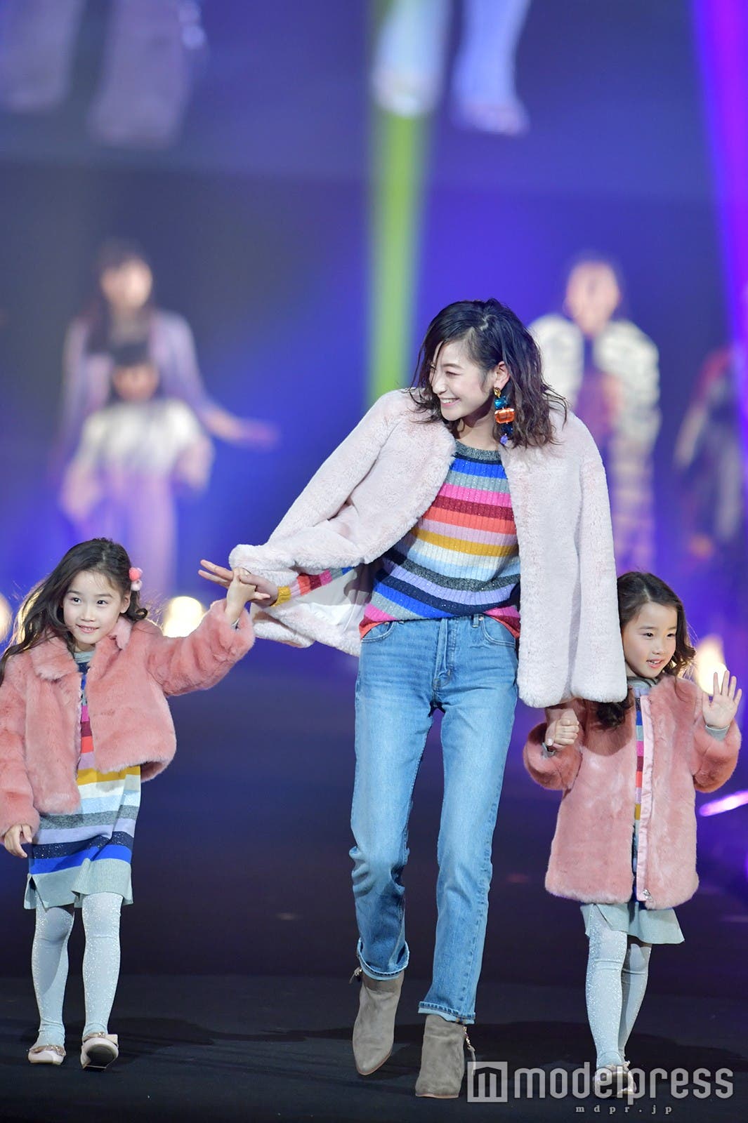 長谷川アシュリーちゃん、西山茉希、長谷川ライリーちゃん (C)モデルプレス