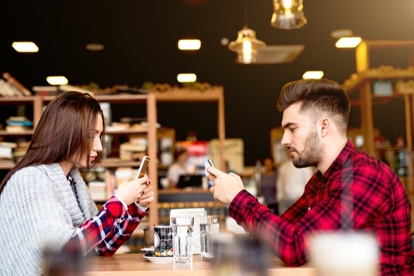 男性が 飽きてしまう 退屈な女性の特徴 一緒に居てもつまらない モデルプレス