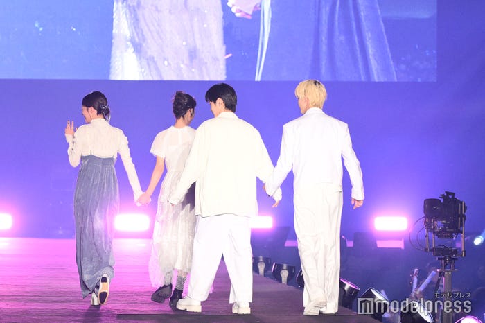 (左から)池端杏慈、當真あみ、齋藤潤、吉澤要人(C)モデルプレス
