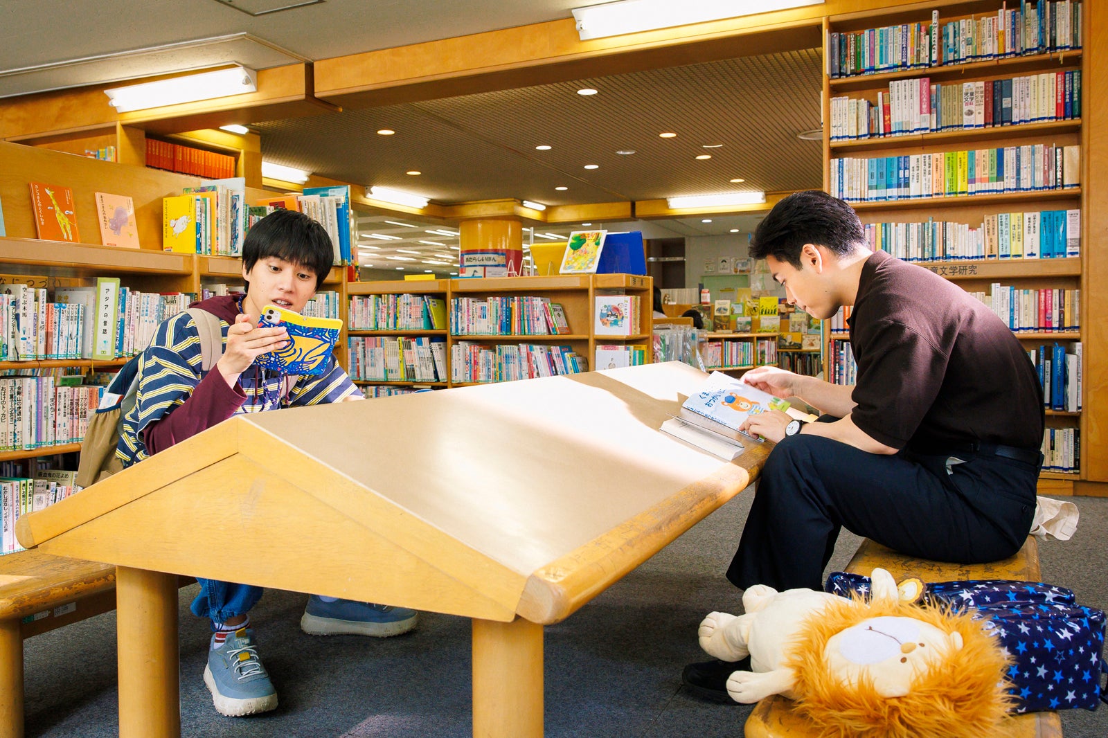 坂東龍汰、柳楽優弥「ライオンの隠れ家」第2話（C）TBS