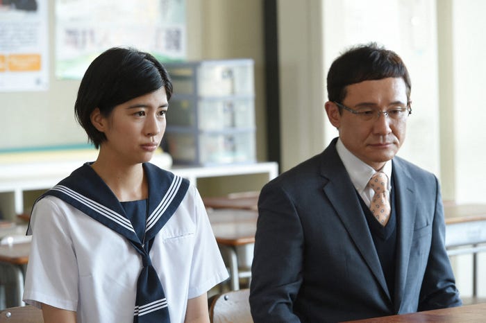 佐久間由衣、木下ほうか/「チア☆ダン」第8話より(C)TBS