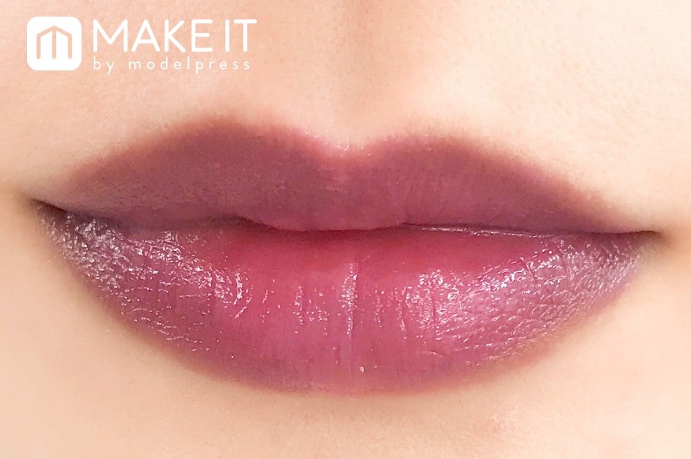 cap：アディクション／アディクション カラーコントロール リップバーム／005 Viola Mist 使用 (C)メイクイット