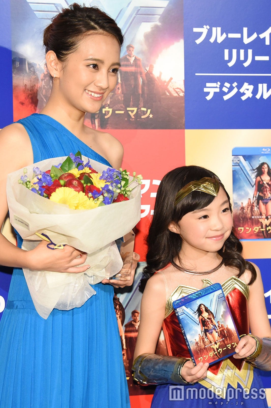 岡田結実、新井美羽 （C）モデルプレス