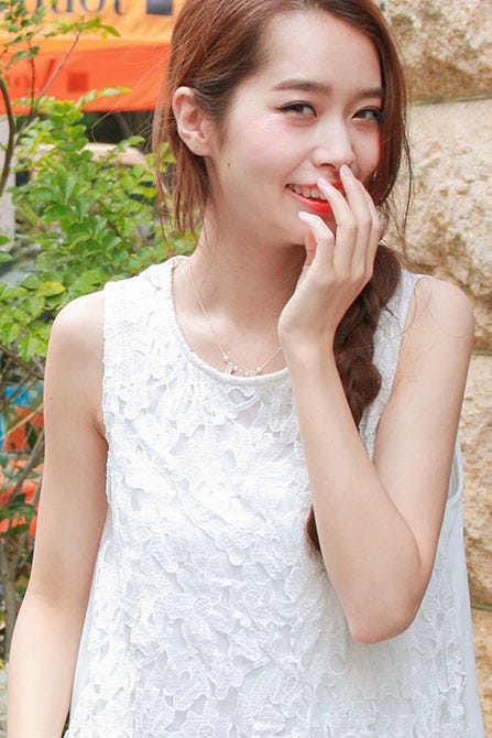 バックリボンレースノースリトップス「salus」2,490円(税込)