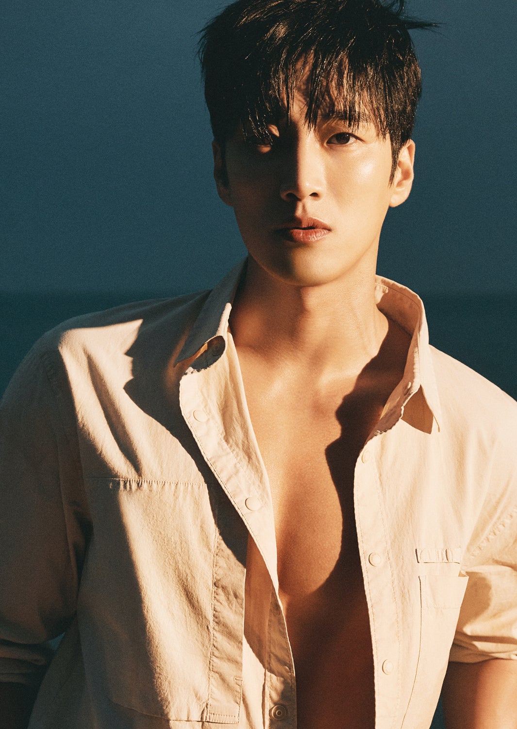 「梨泰院クラス」“強烈悪役”アン・ボヒョン、写真集決定 爽やか素顔＆筋肉美で魅せる＜Unbearable Moment＞