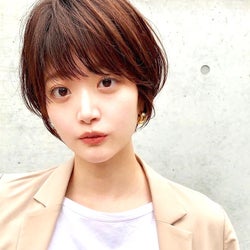 ショートカットにおすすめのヘアカラー15選 大人女性に似合うトレンドって モデルプレス