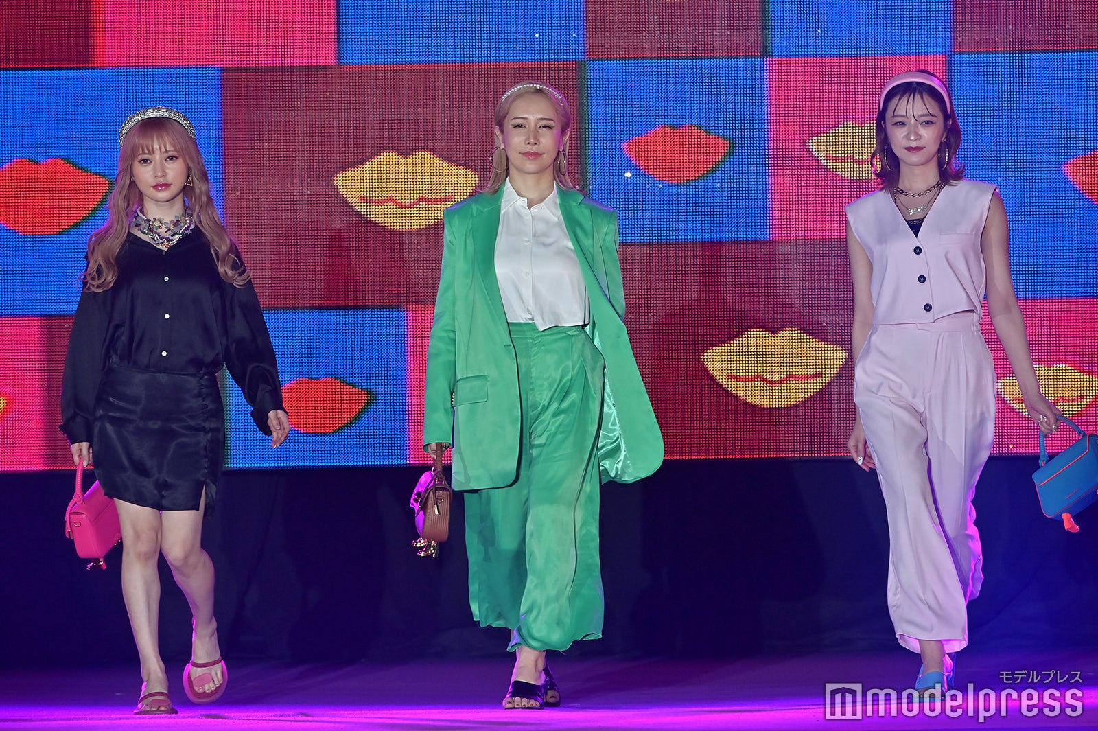 （C）モデルプレス