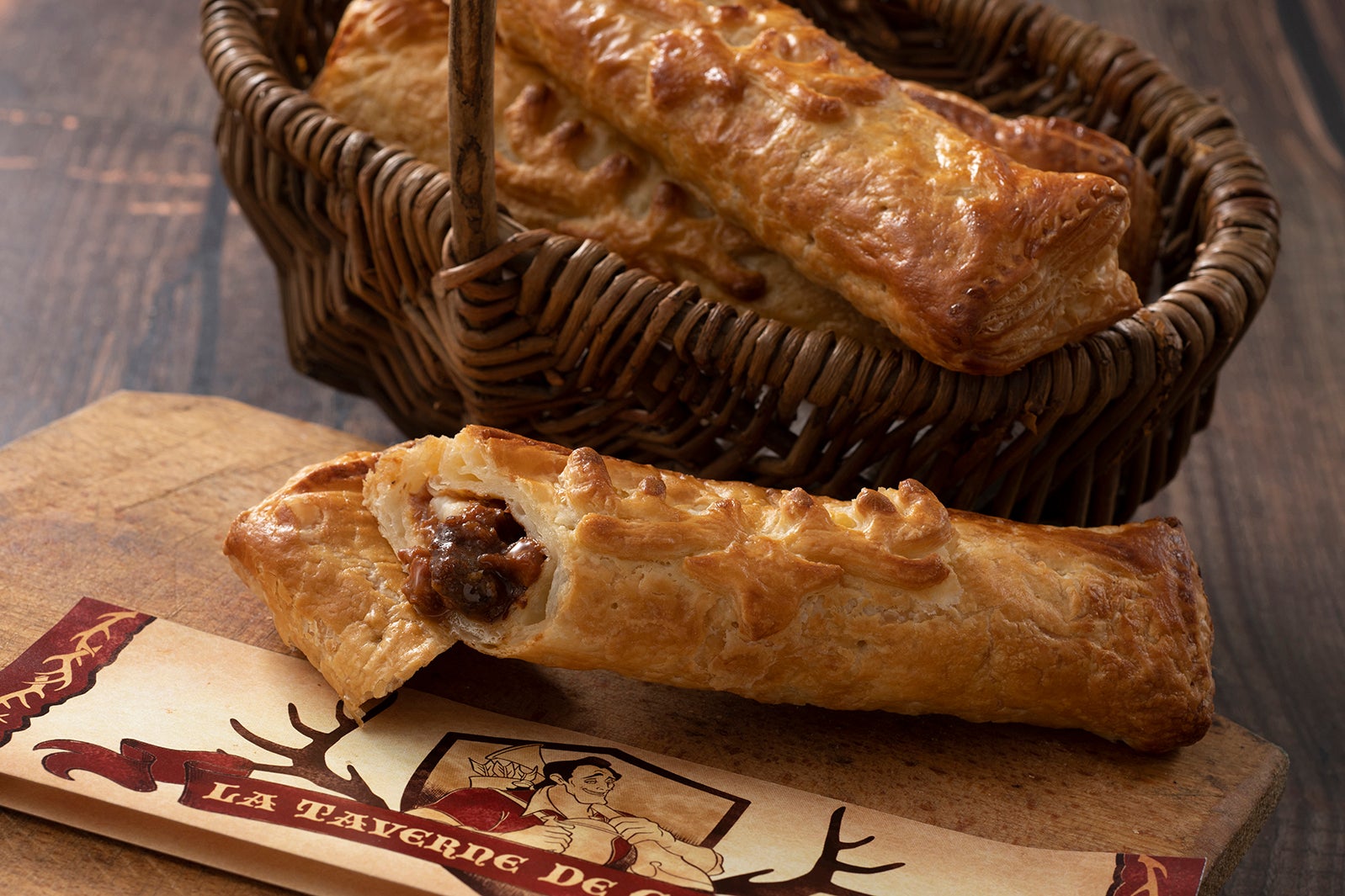 ハンターズ・パイ（ビーフシチュー）／セット：1140円／単品：750円 （C）Disney