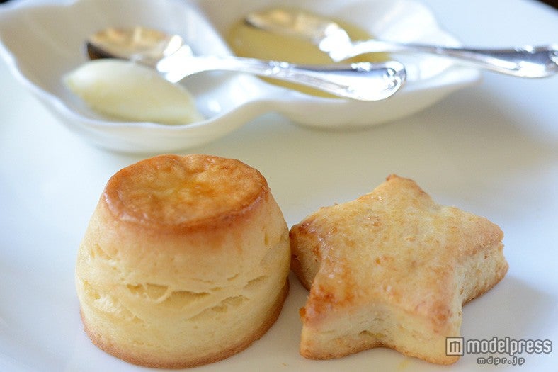 スコーン（プレーン、ココナッツ＆オレンジ）