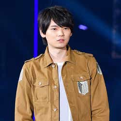 モデルプレス - 古川雄輝、TGC初登場 抜群スタイル際立つランウェイに歓声<TGC2017 S/S>