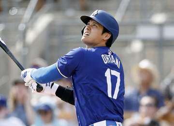 大谷翔平が2打席連続三振 今季ワースト14打席連続無安打 フルカウントからの変化球に空振り