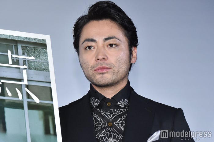 山田孝之、「点」舞台挨拶にて(C)モデルプレス