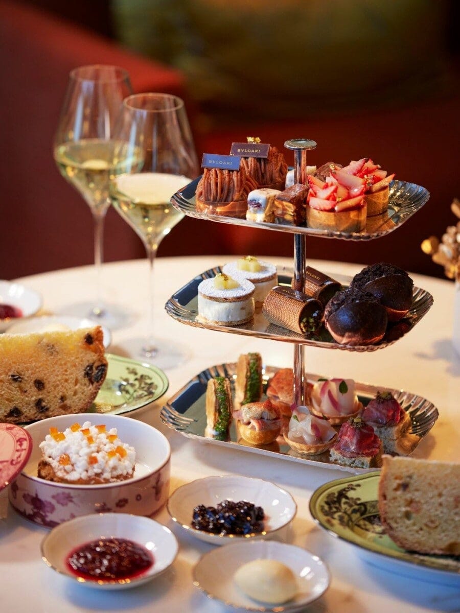 プレミアム・フェスティブ・アフタヌーンティー（1万9000円）