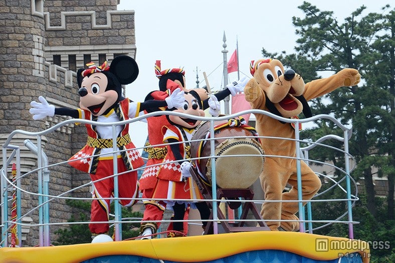 「おんどこどん！」ミッキー、プルート