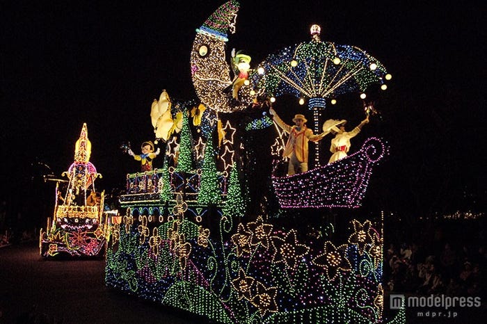 ザ・ムーン(C)Disney