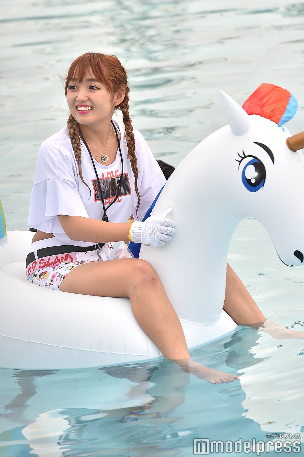 ねおんつぇる（山崎嶺緒）／（C）モデルプレス