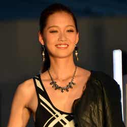 谷川りさこ