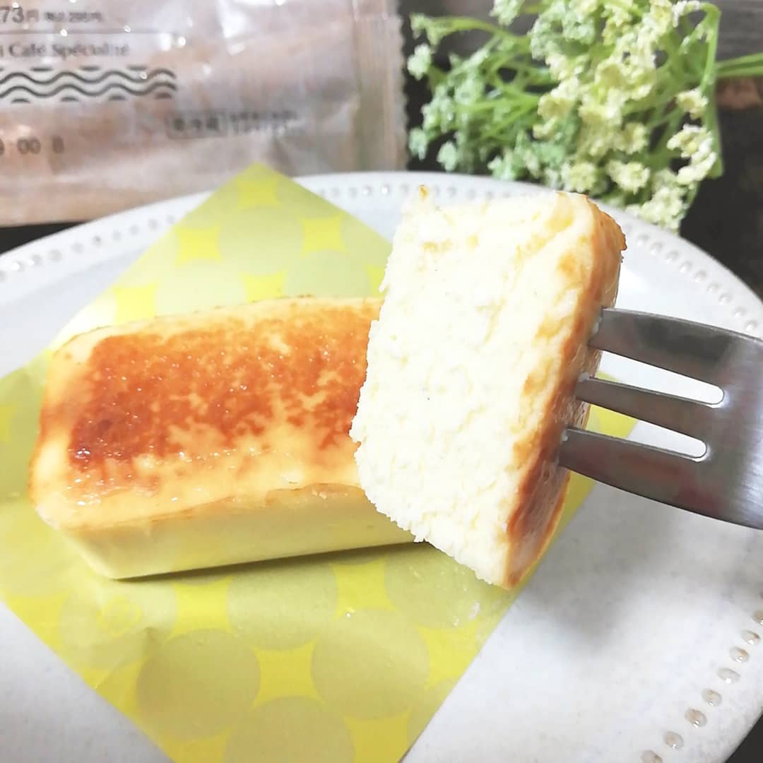 ローソン「麗溶けチーズテリーヌ」