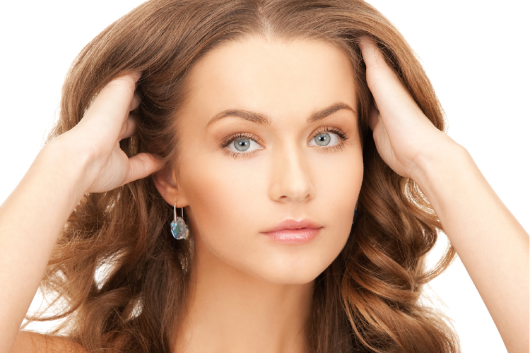 顔のたるみや髪トラブルは『頭』のコリが原因だった!?