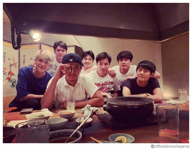 小栗旬・坂口健太郎・間宮祥太朗・葉山奨之ら「豪華すぎる」食事会に反響殺到