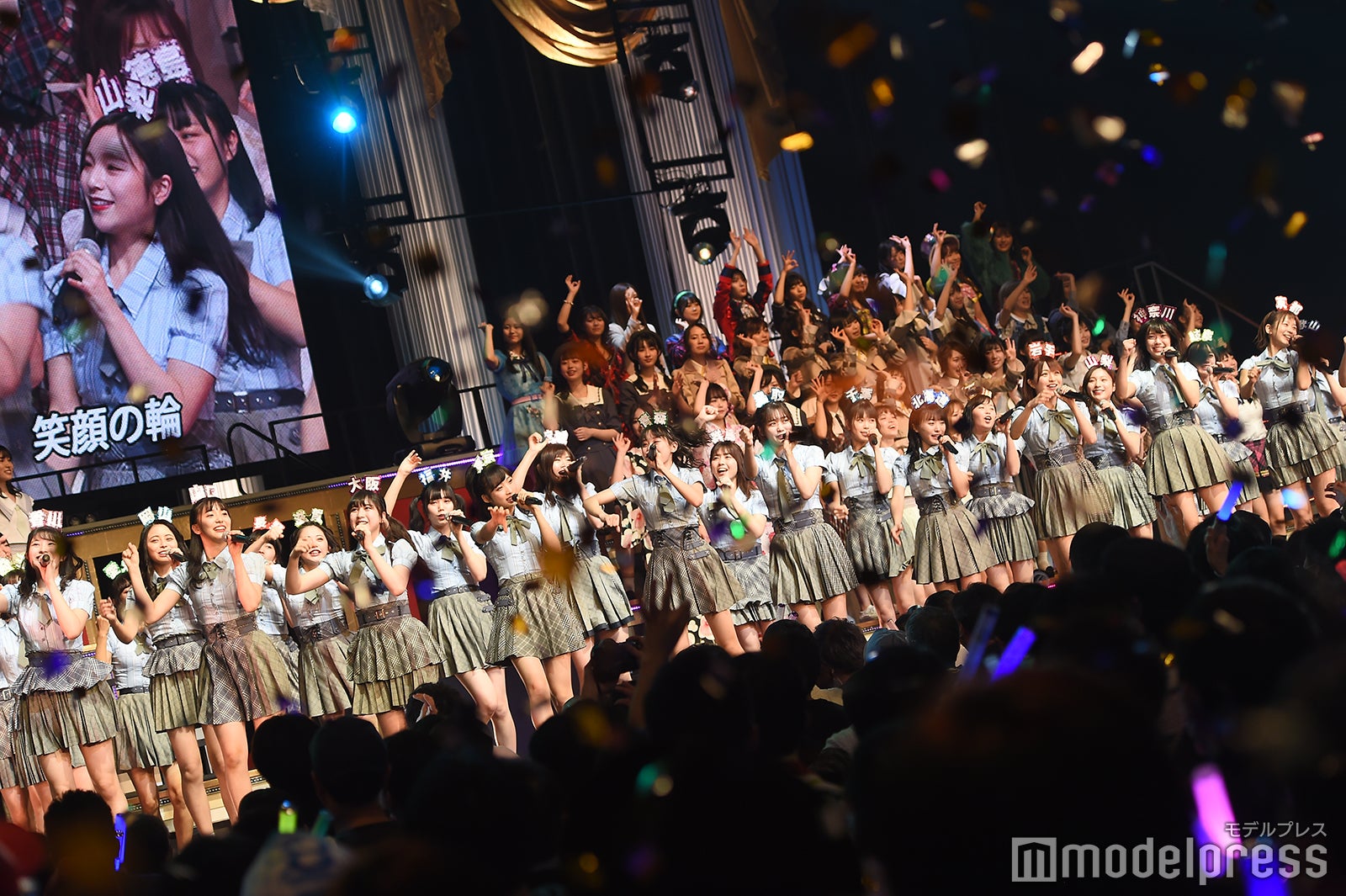 AKB48グループ楽曲総選挙、チーム8が悲願の1位 横山由依も涙＜100位～1