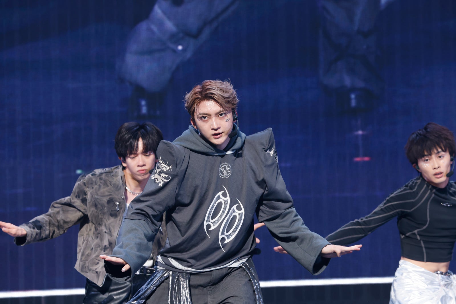 超特急（C）ZOZOFES