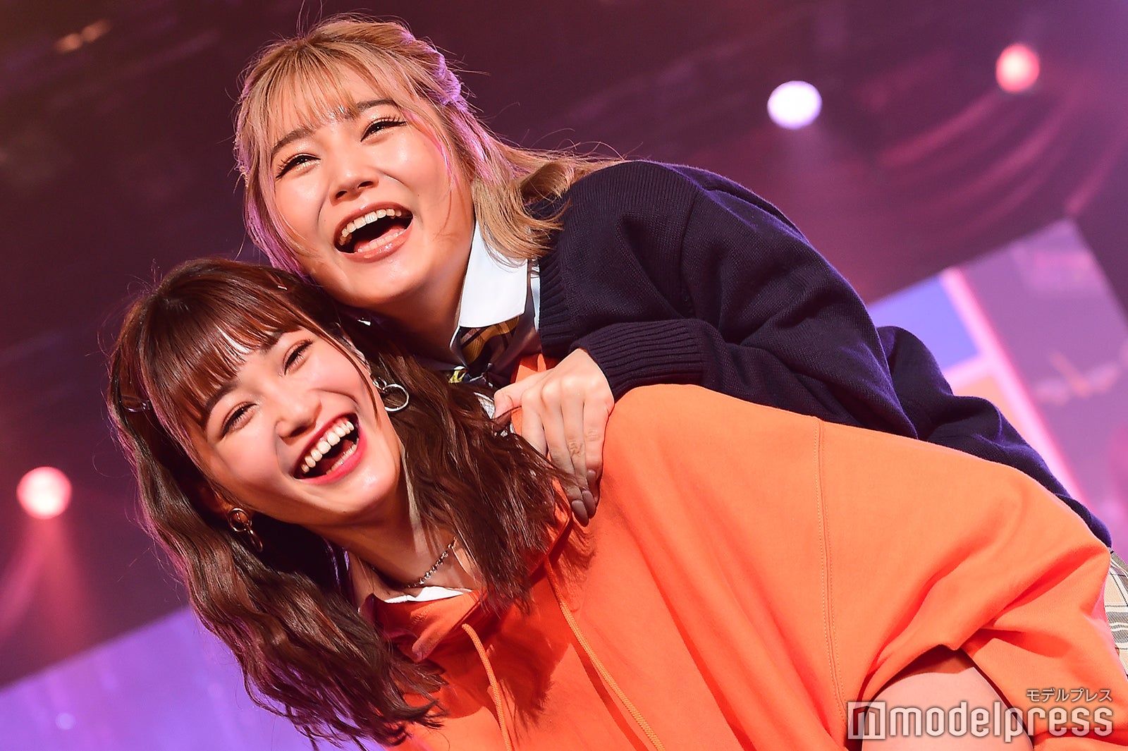 生見愛瑠（めるる）、浪花ほのか（ほのばび） （C）モデルプレス