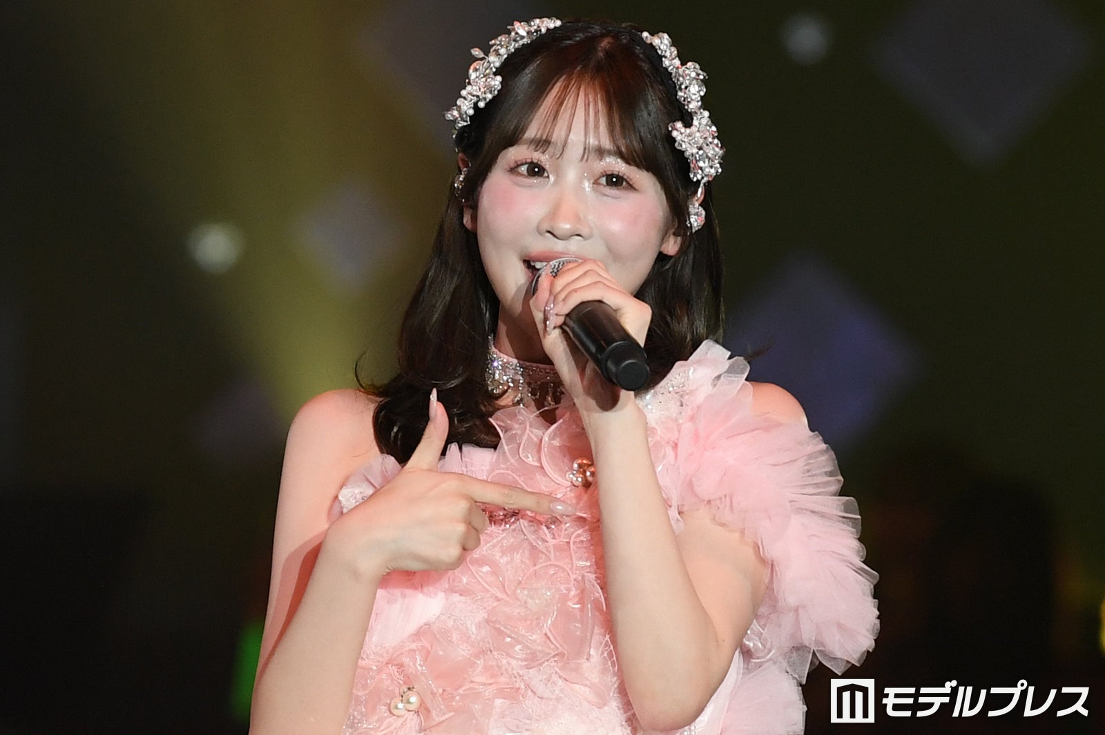 FRUITS ZIPPER櫻井優衣、ピンク衣装で「サツコレ」ソロライブ “鏡なしで30分練習”の新曲初お披露目・歌詞間違いもキュートに訂正【サツコレ2026S/S】