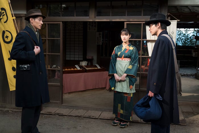中島歩、原菜乃華、北村匠海「あんぱん」第43話(C)NHK