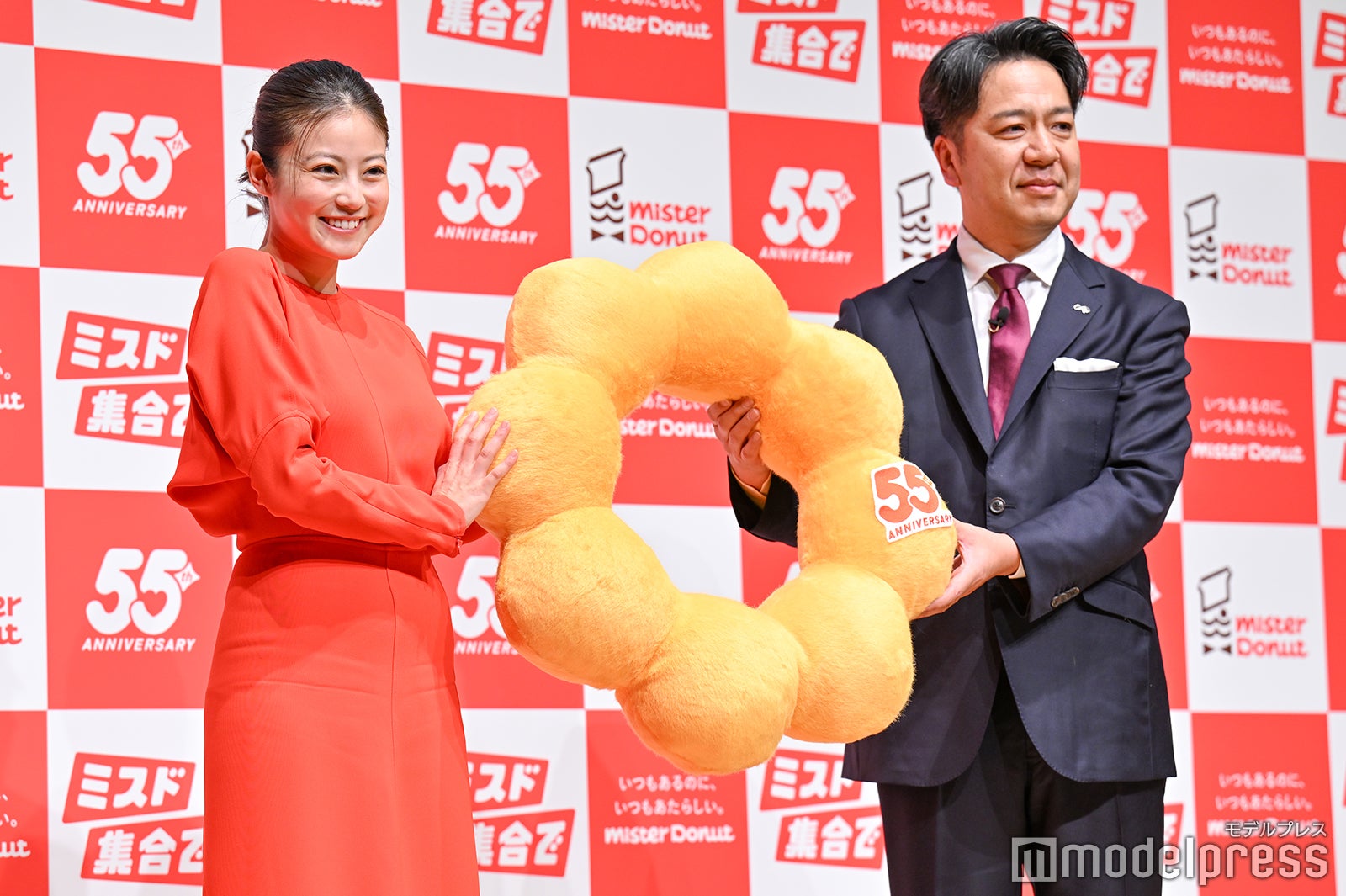 （左）今田美桜（C）モデルプレス