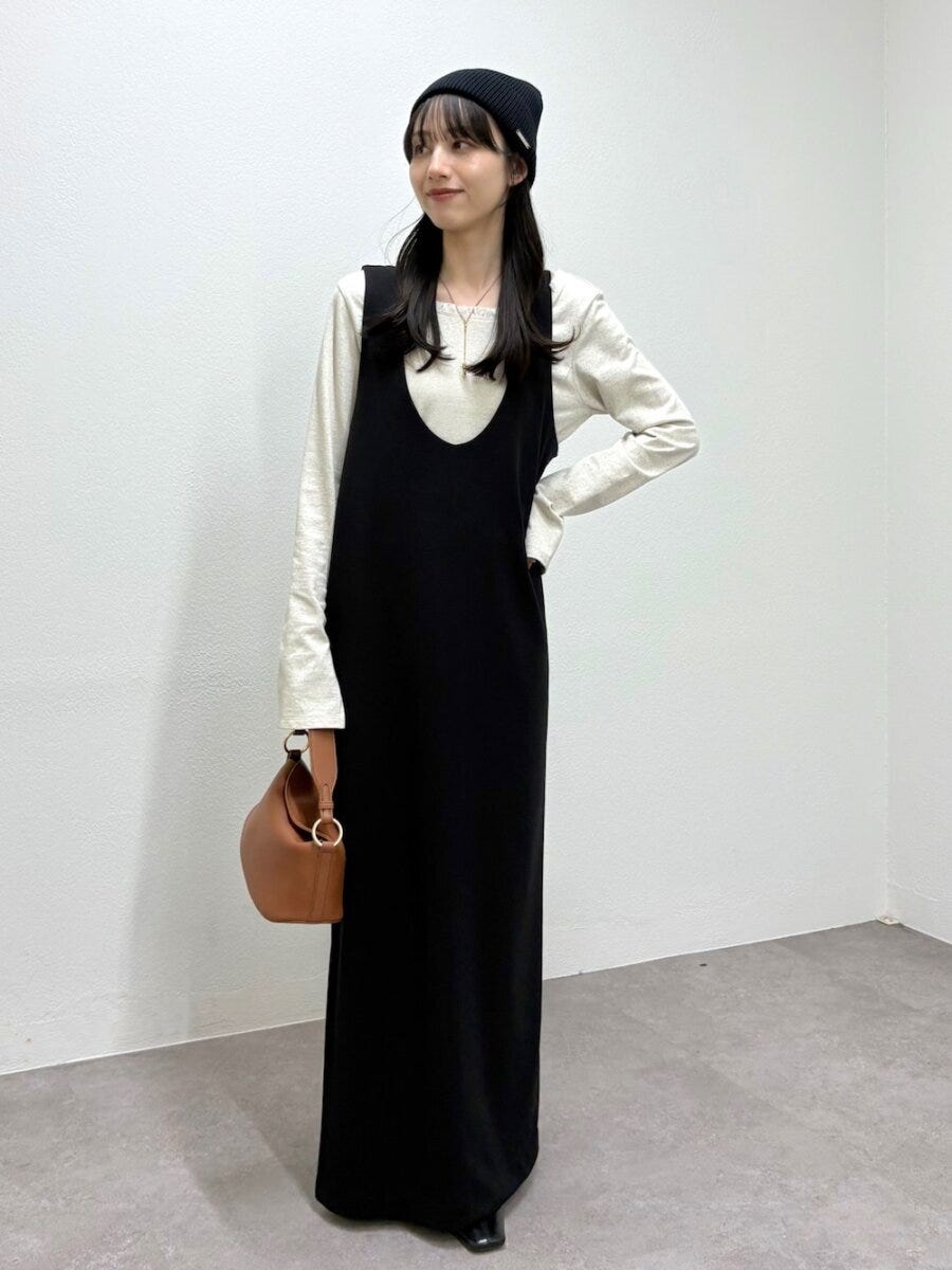 黒ジャンスカコーデ1