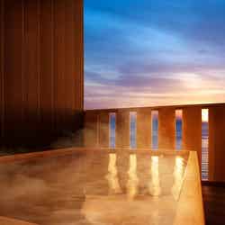 星野リゾート 界 別府/「柿渋の間」特別室の露天風呂/画像提供:星野リゾート