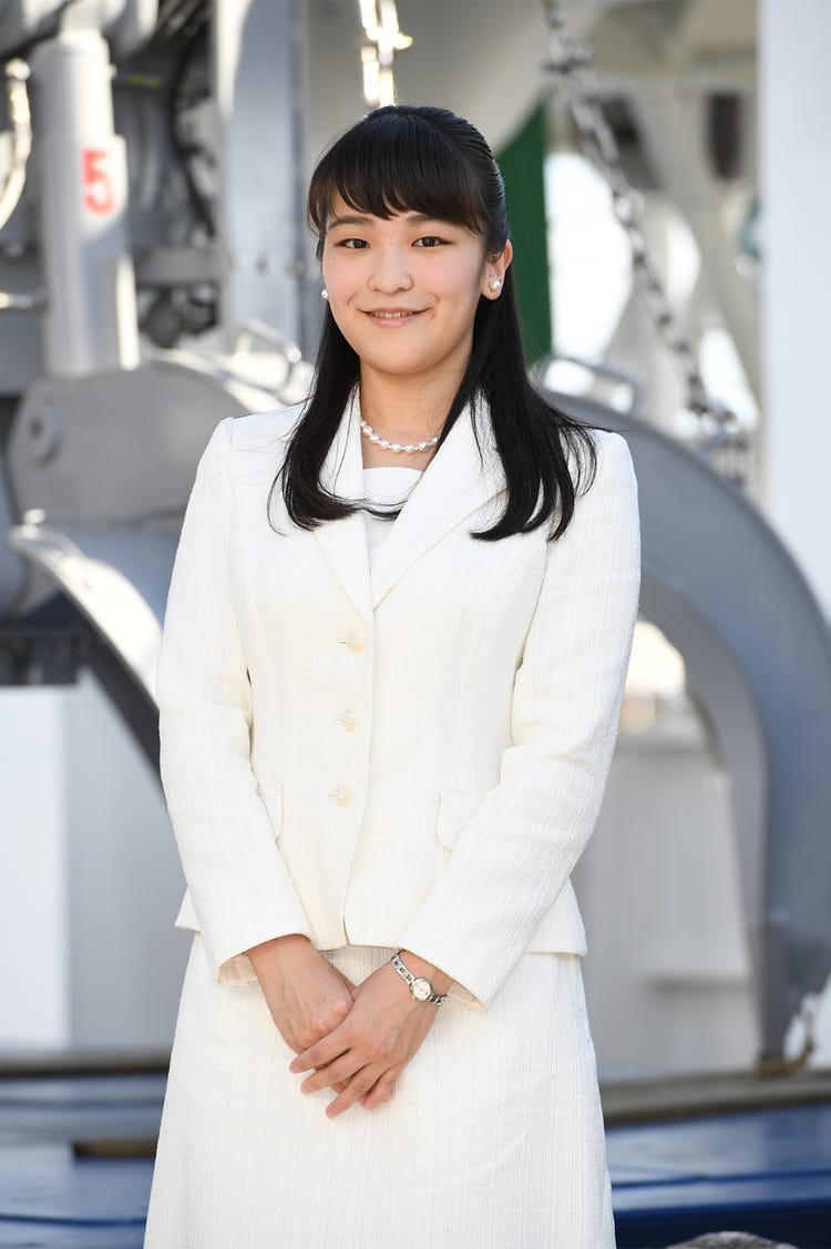 セクシーな女性皇族 