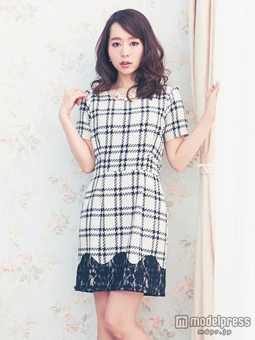 裾レースチェック半袖ワンピ「夢展望」3,999円（税込）