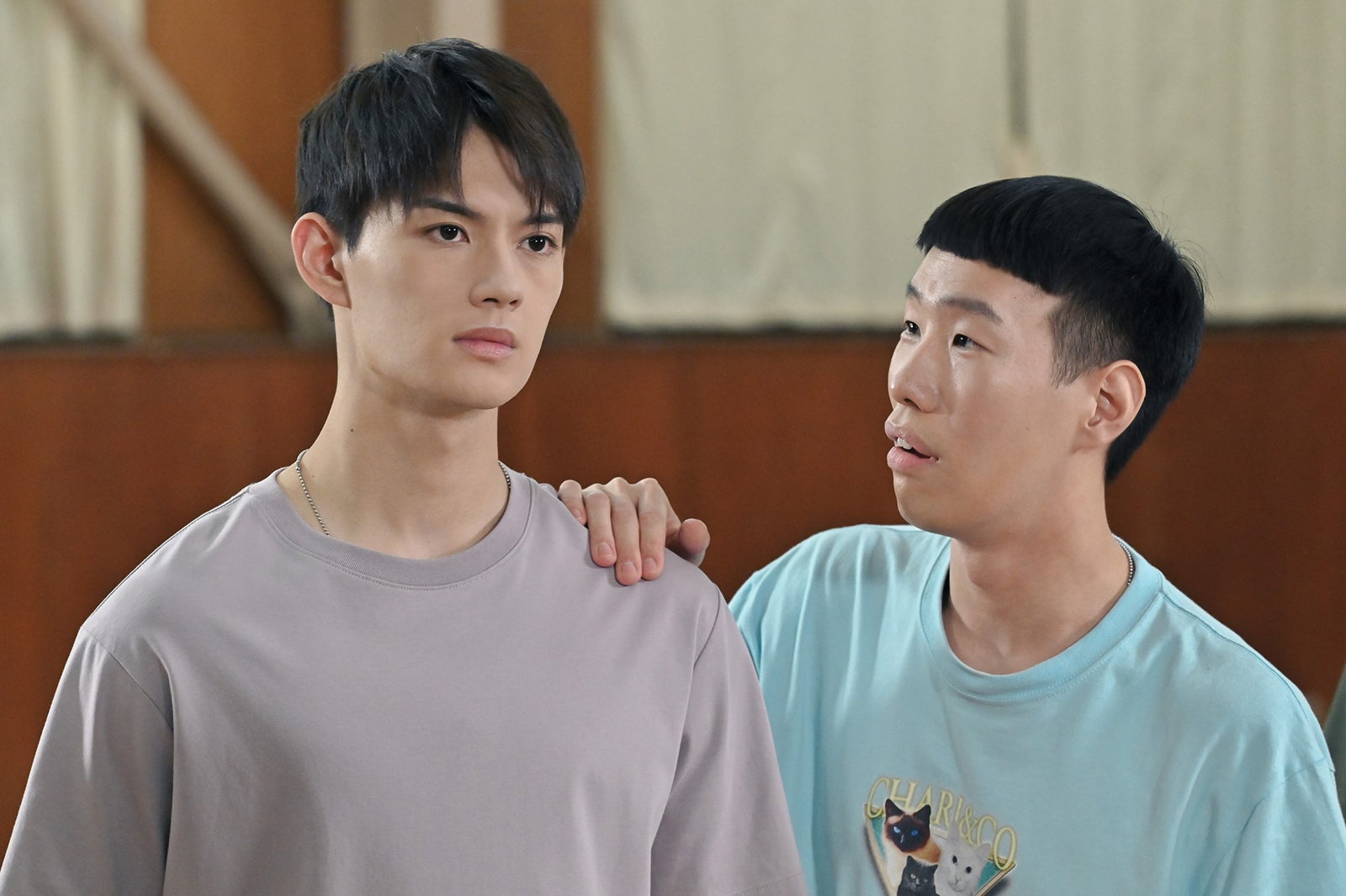 （左から）佐野勇斗、坂口涼太郎／「テッパチ！」第3話より（C）フジテレビ