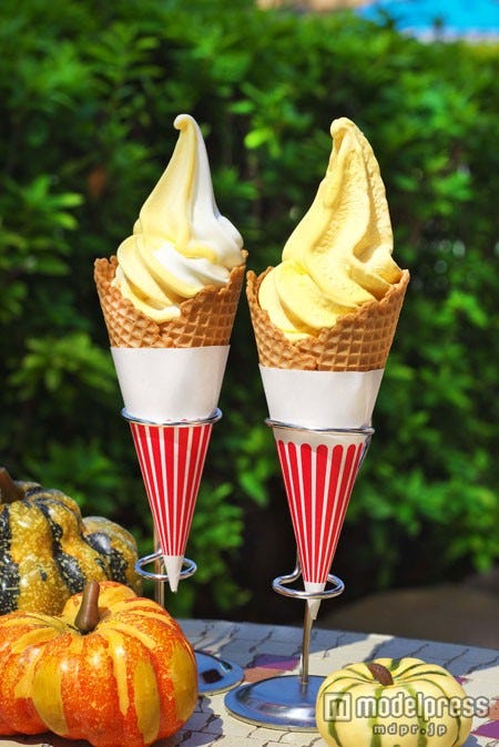 ソフトクリーム(パンプキン/ミックス) /(C)Disney