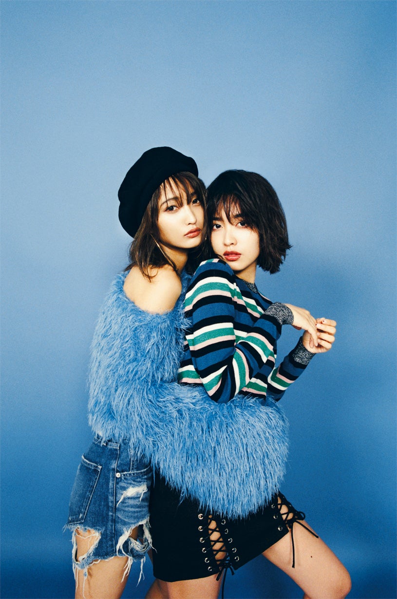 安井レイ、松本愛／画像提供：ぶんか社