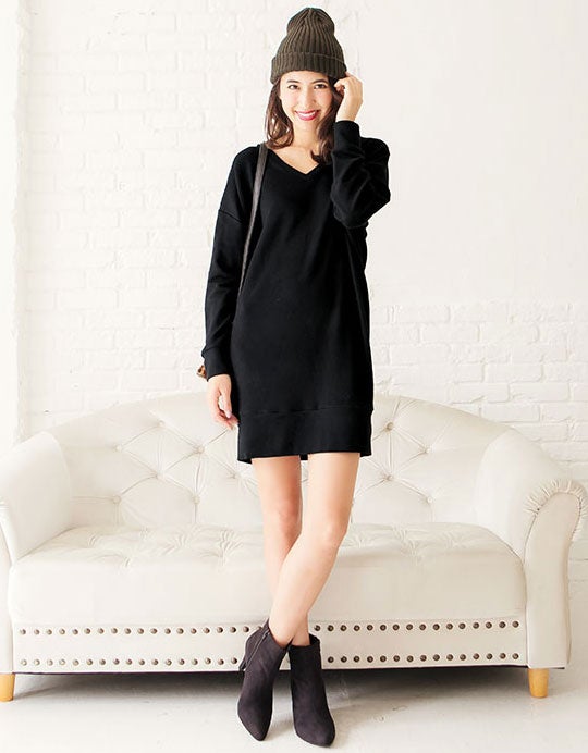 ニットソードルマン×コクーンシルエ★Vネックチュニックワンピース「神戸レタス」1490円（税込）／画像提供：神戸レタス