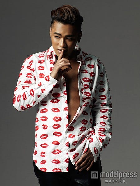 ELLY/As I Am、photography_Kazuki Nagayama(S-14)、styling_ JUMBO(SPEED WHEELS)、hair&make_Chie(H.M.C.)/「月刊EXILE」7月号より(画像提供:LDH)