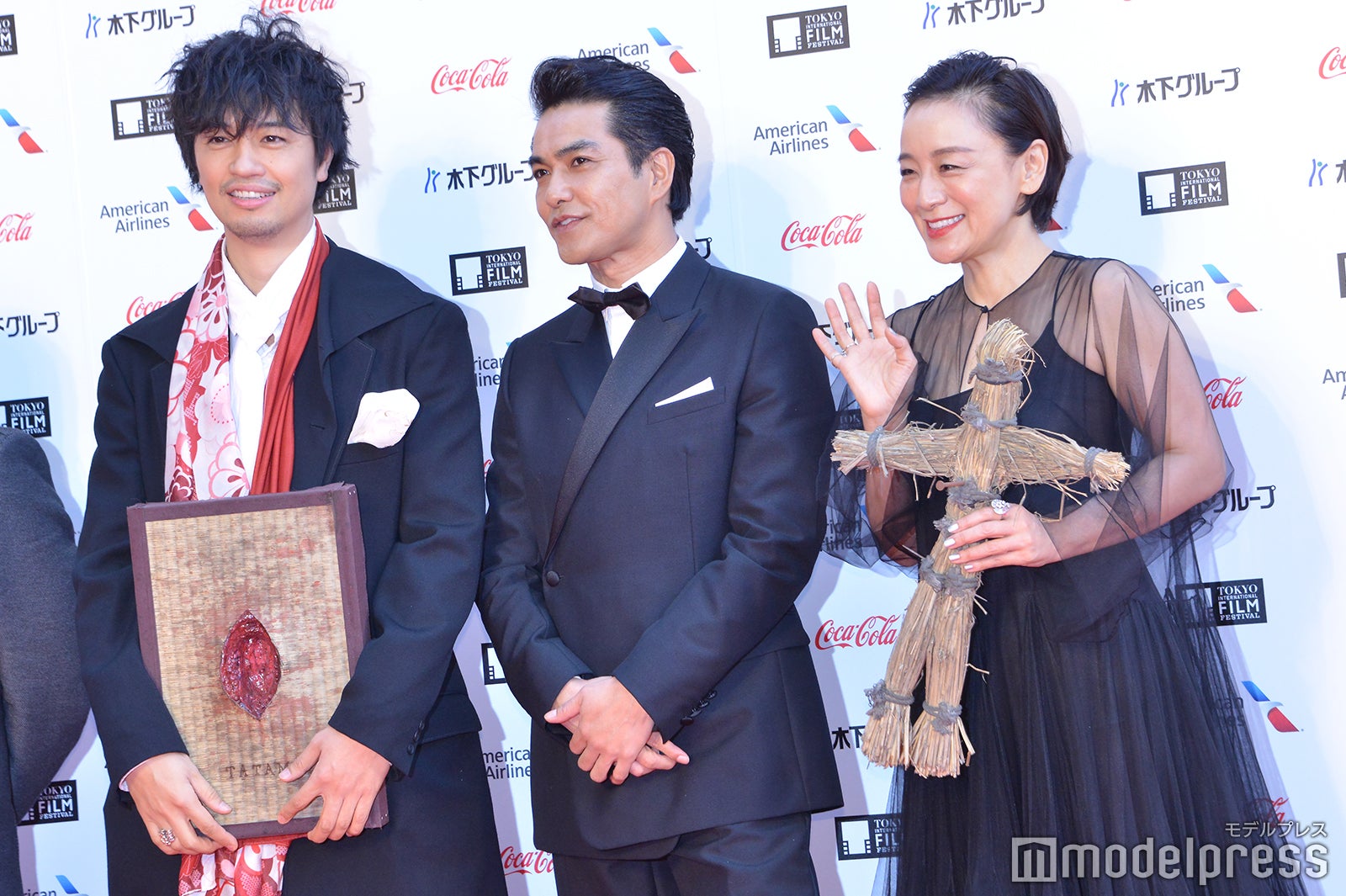 斎藤工、北村一輝、神野三鈴 （C）モデルプレス