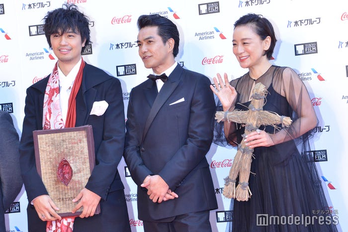 左から:齊藤工、北村一輝、神野三鈴 (C)モデルプレス
