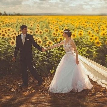 結婚にまつわる名言9選 悩んだ時でも明るい気持ちになれる素敵な言葉をご紹介 モデルプレス 結婚にまつわる名言9選 悩んだ時でも明るい気持ちになれる素敵な言葉をご紹介 モデルプレス