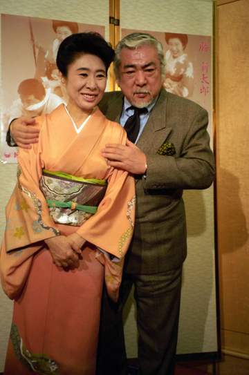 中村玉緒さん 勝新太郎さんのもとへ逝く 86歳、肺炎 22年2月から療養施設「舞台に出たい、明治座に私も」仕事復帰に意欲