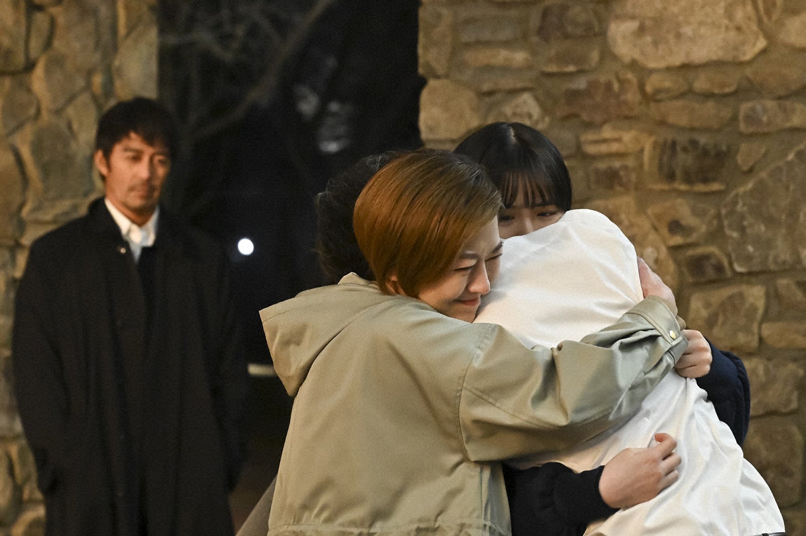 馬渕英里何、竹下優名「キャスター」第4話（C）TBS