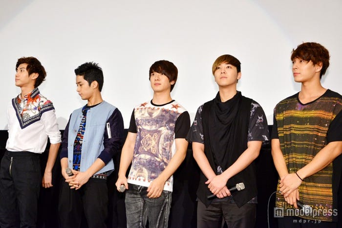 FTISLAND(左から:ソン・スンヒョン、イ・ジェジン、チェ・ミンファン、イ・ホンギ、チェ・ジョンフン)