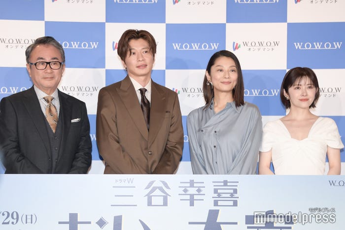 (左から)三谷幸喜氏、田中圭、小池栄子、宮澤エマ(C)モデルプレス