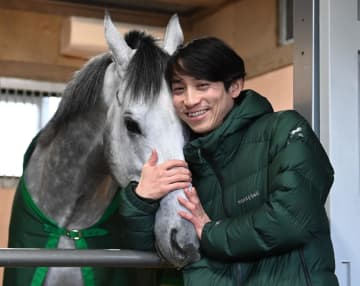 手塚貴久調教師の長男・手塚貴徳調教師の目標は「父親を超えること」 初陣は幼なじみ横山和生騎手と挑む「最初だし乗ってもらいたいな」