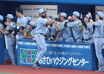 阪神が連敗ストップで単独首位キープ 12年ぶりの初回7得点でリードを守り切る ガルシアが2戦連発 大竹は6月以来の4勝目