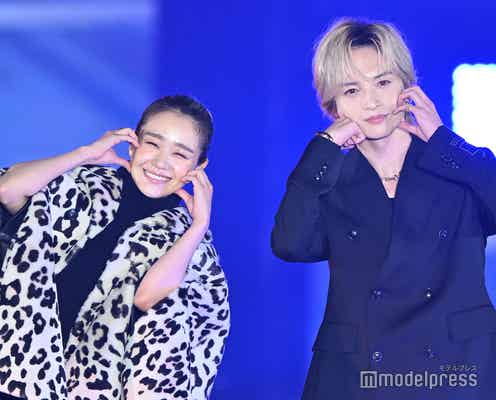 「あのクズ」奈緒&キスマイ玉森裕太、サプライズで「ガルアワ」初登場 奈緒は緑ヘア披露【GirlsAward 2024AW】