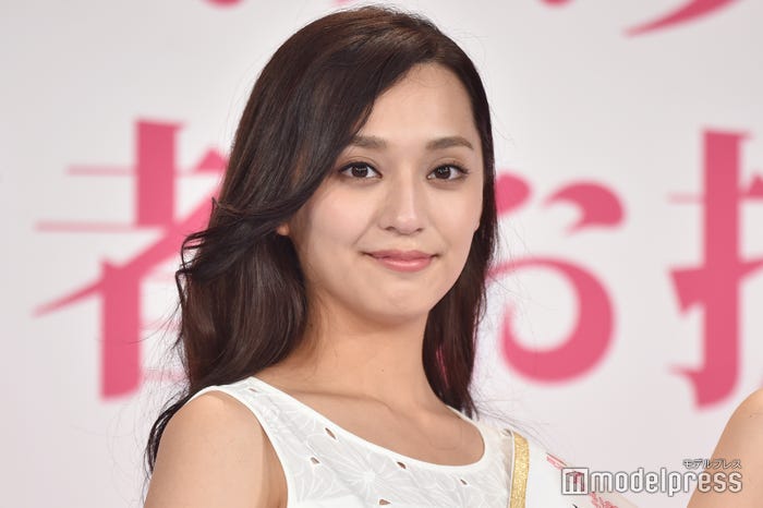 グラビア賞・鈴木佳奈さん (C)モデルプレス